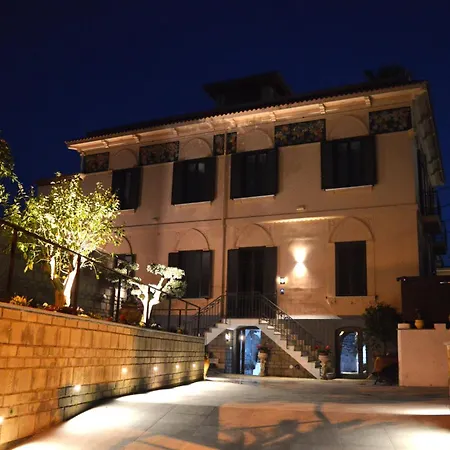 Agostino Luxury Oda ve Kahvaltı